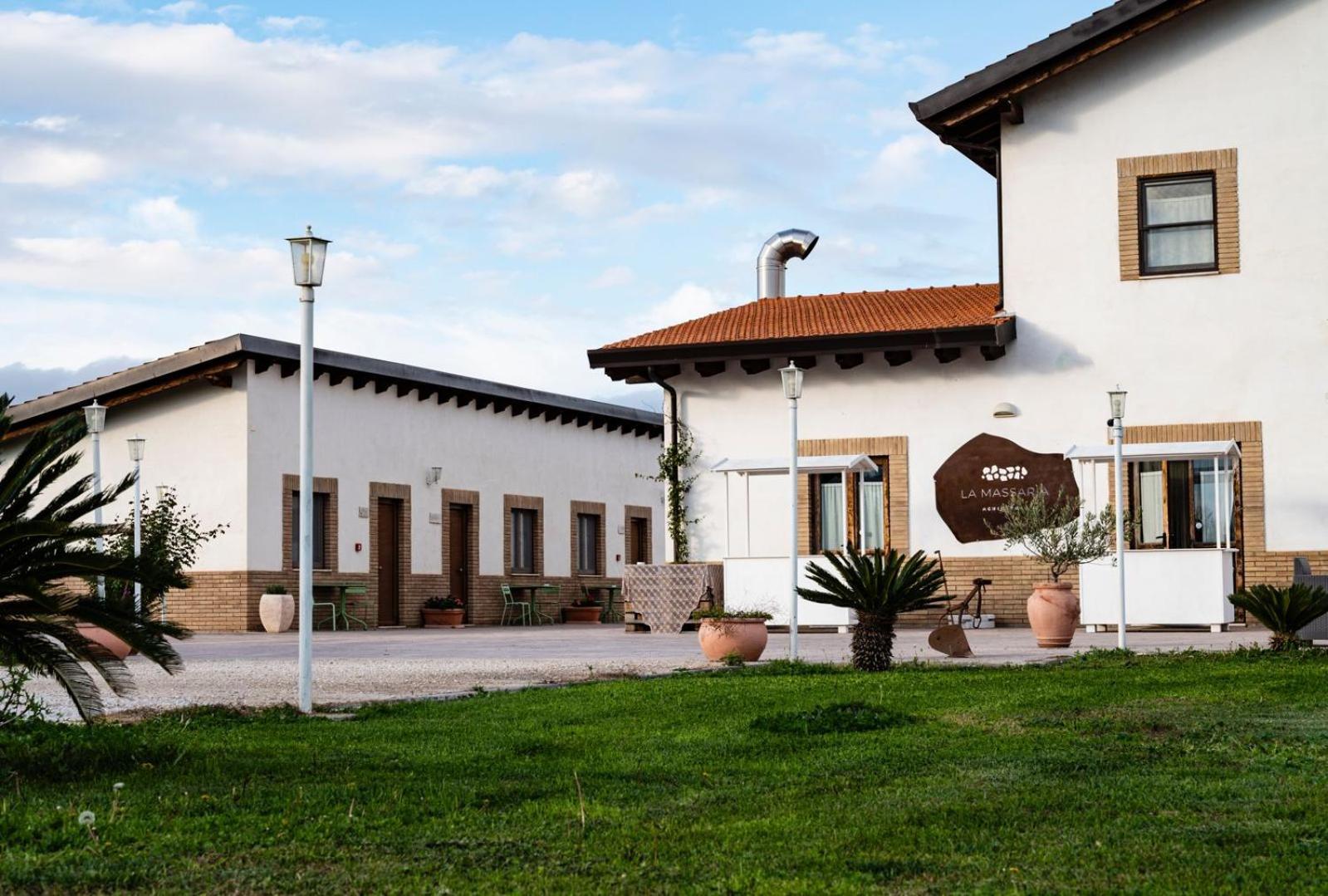 La Massaria Agriresort Orta Nova Luaran gambar